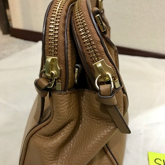 ✨TRADED Authentic TORYBURCH satchel✨ - Picture 3 of 8